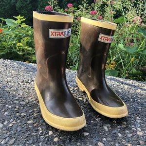 Xtratuf Kids Boots size 11
